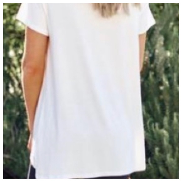 Haute Mess chic graphic Tee - Picture 3 of 5